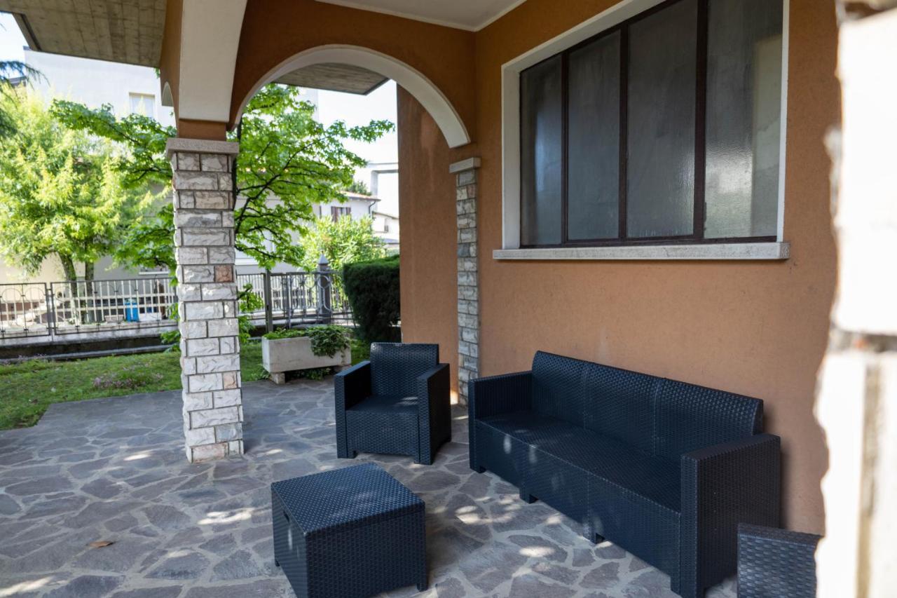 Casa Mercedes Villa Desenzano del Garda Exterior photo
